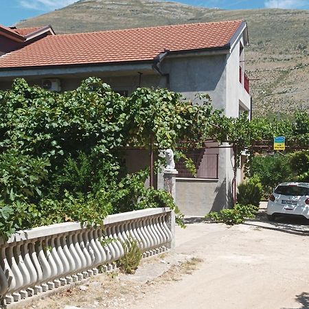GM - Studio Apartment Trebinje Exterior foto